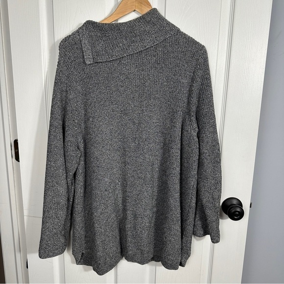 Talbots Plus sweater, size 2x. Marled gray, front seam, split turtleneck. - Picture 10 of 10